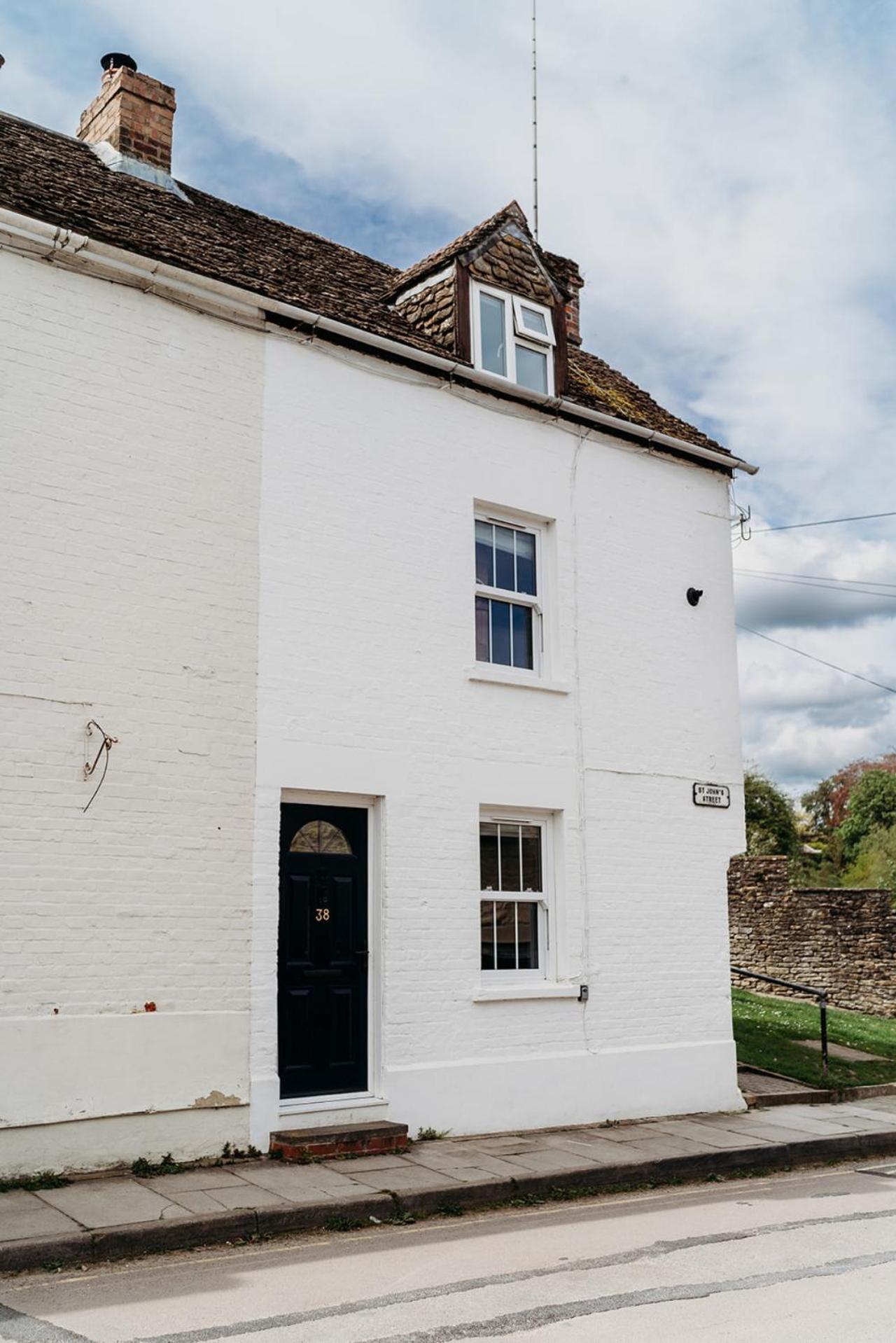 Stunning 2Bd In The Heart Of Malmesbury! Villa Exterior photo